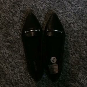 Black dress shoes